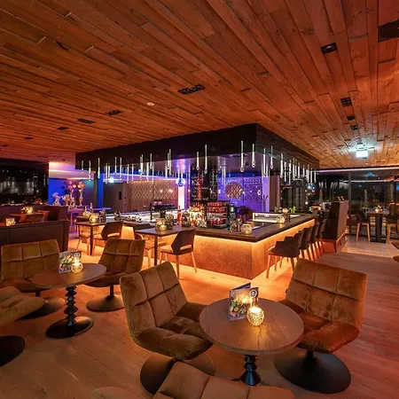 Hochkoenigin - Mountain Hotel