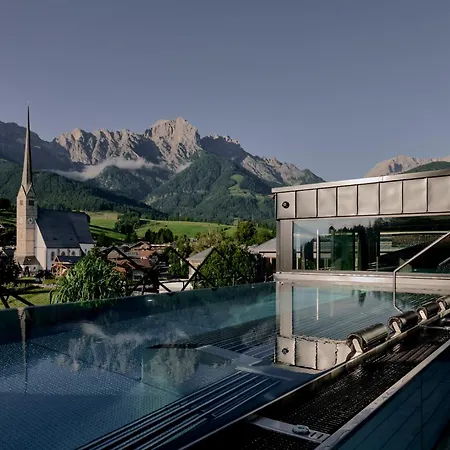 Hochkoenigin - Mountain Hotel Maria Alm am Steinernen Meer