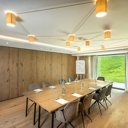 Hochkoenigin - Mountain מלון