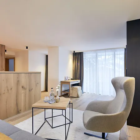 Hotel Hochkoenigin - Mountain 4*