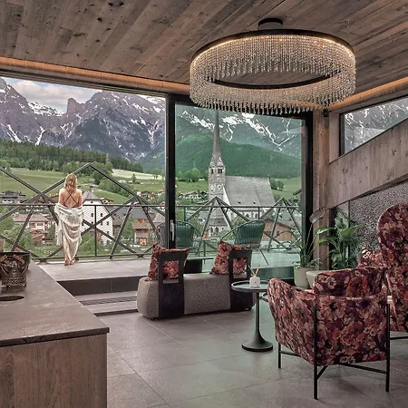 Hotel Hochkoenigin - Mountain Maria Alm am Steinernen Meer