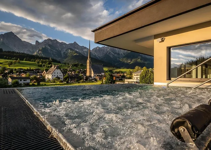 Hochkoenigin - Mountain Hotel